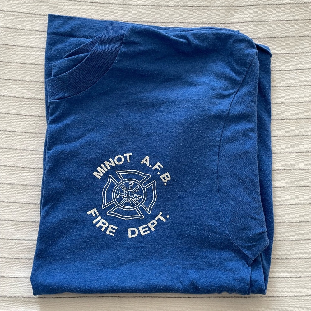 Vintage T-shirt. Size Large.